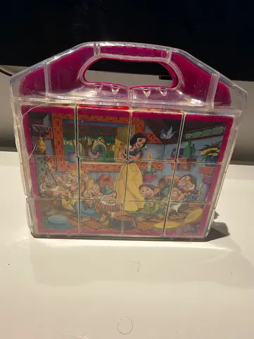 Disney Snowhite toy cube puzzle blocks