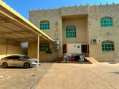 1 BEDROOM FOR EXICUTIVE BACHELORS WITH ATTACHED BATHROOM