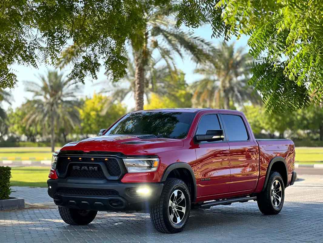 Dodge Ram 2020 — photo 1 of 20