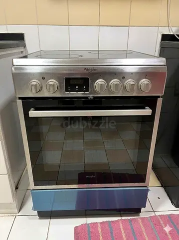 Whirlpool freestanding electric cooker with ceramic hob - good condition