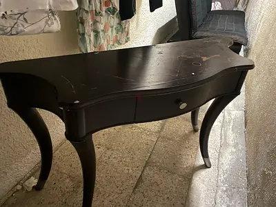 dressing table