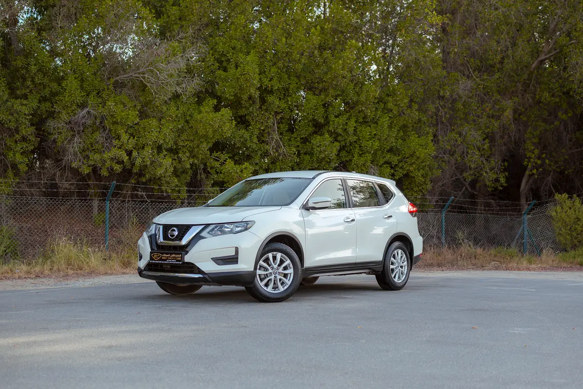 Nissan X-Trail 2022 — photo 1 of 18