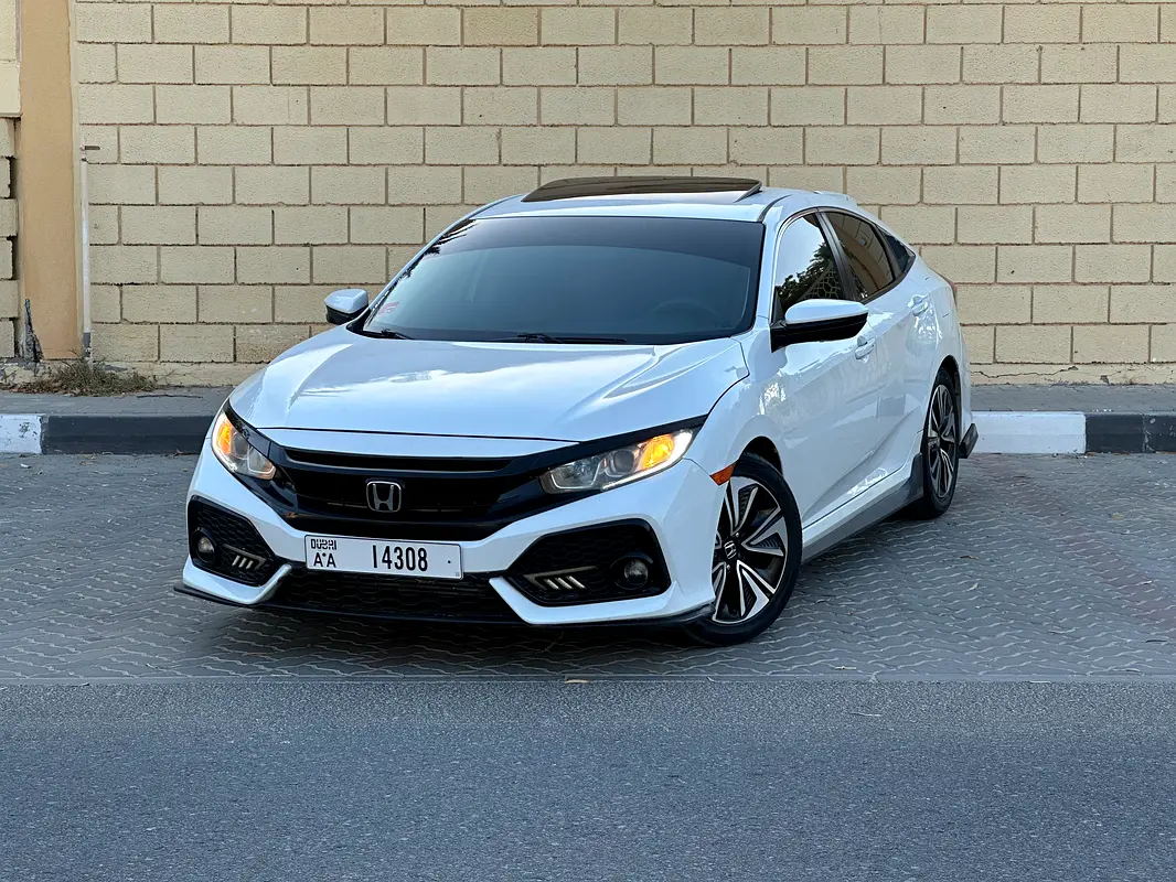 Honda Civic 2017 — photo 1 of 15