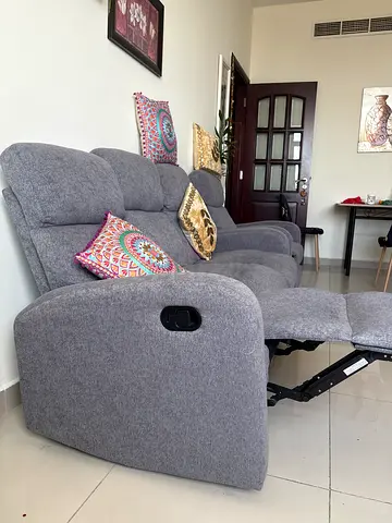 Gray 3-Seater Recliner Sofa in perfect Condition