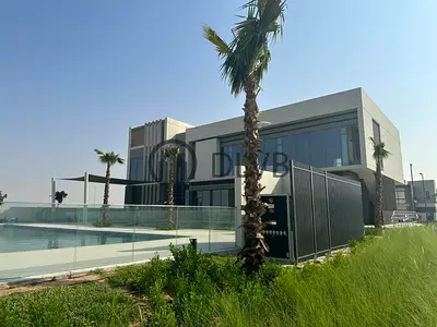 وحدة تجارية مواجهة لحمام السباحة | فلل ذا بلس | تصميم مرن