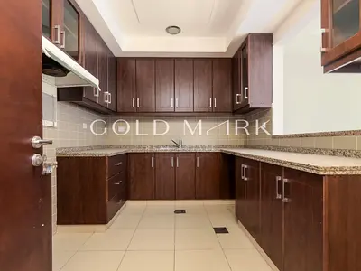 Single Row | Corner Unit | Huge Plot