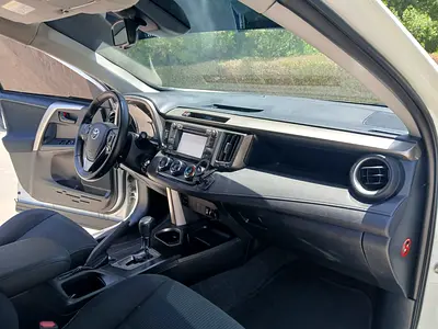صورة 19 لـ 2018 Toyota RAV 4