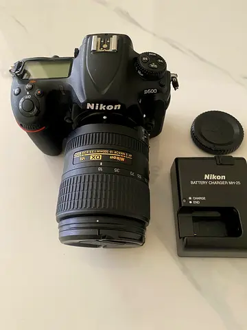 nikon d500 + 18-300mm VR nikon lens