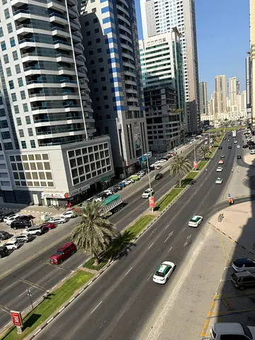 بارتشن جديد | أول ساكن | للإيجار في منطقة التعاون – الشارقة.