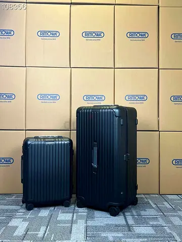 RIMOWA essential trunk plus suitcase
