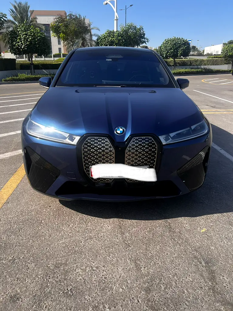 BMW iX 2023 — photo 1 of 6