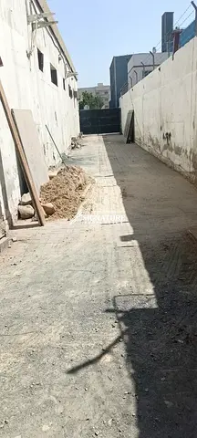 مستودع جديد 5000 أرضي 25 كيلو فولت أمبير 3 مراحل كهرباء للإيجار في منطقة عجمان الصناعية عجمان