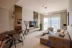 Marina Skyline View | Low Floor | with Balcony