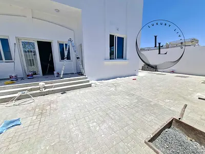 COMMERCIAL NEW RENOVATE 5 BHk JUST 175K INSIDE A.C READY TO MOVE