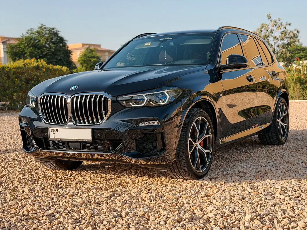 BMW X5 2022 — photo 1 of 9
