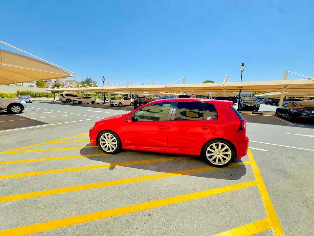 Volkswagen Golf 2006 — photo 1 of 17