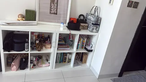 White 6-Cube Storage Shelf / Sideboard - Good Condition