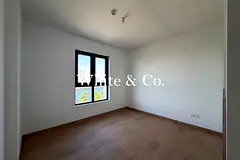 Top Floor | Vacant | Full Sea View| 2 Bed