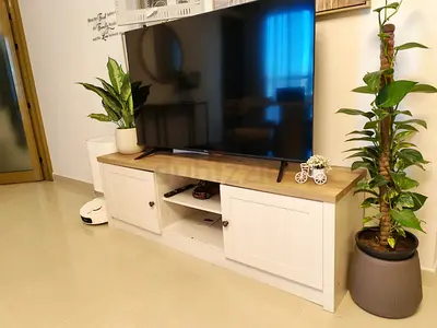55 inch Hisens Smart TV with TV Stand - Good Condition