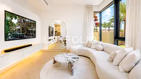 Luxury Upgrades | True Corner | Large Plot