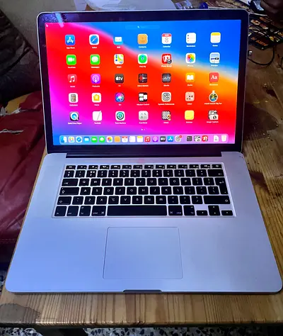 Used 15-inch MacBook Pro (Silver) - Excellent Working Condition