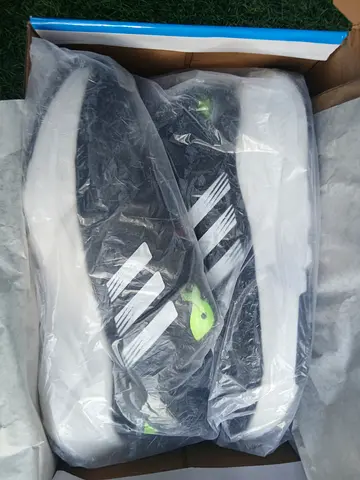 Brand new Adidas mens sneakers (black/white) in box