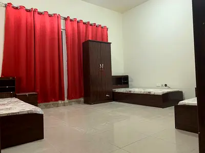ROOM AVAILABLE FOR INDIAN EXECUTIVES BACHELOR IN CBD