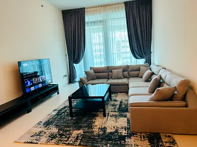Large L-shaped Fabric Sofa with Coffee Table and Rug — Excellent Condition