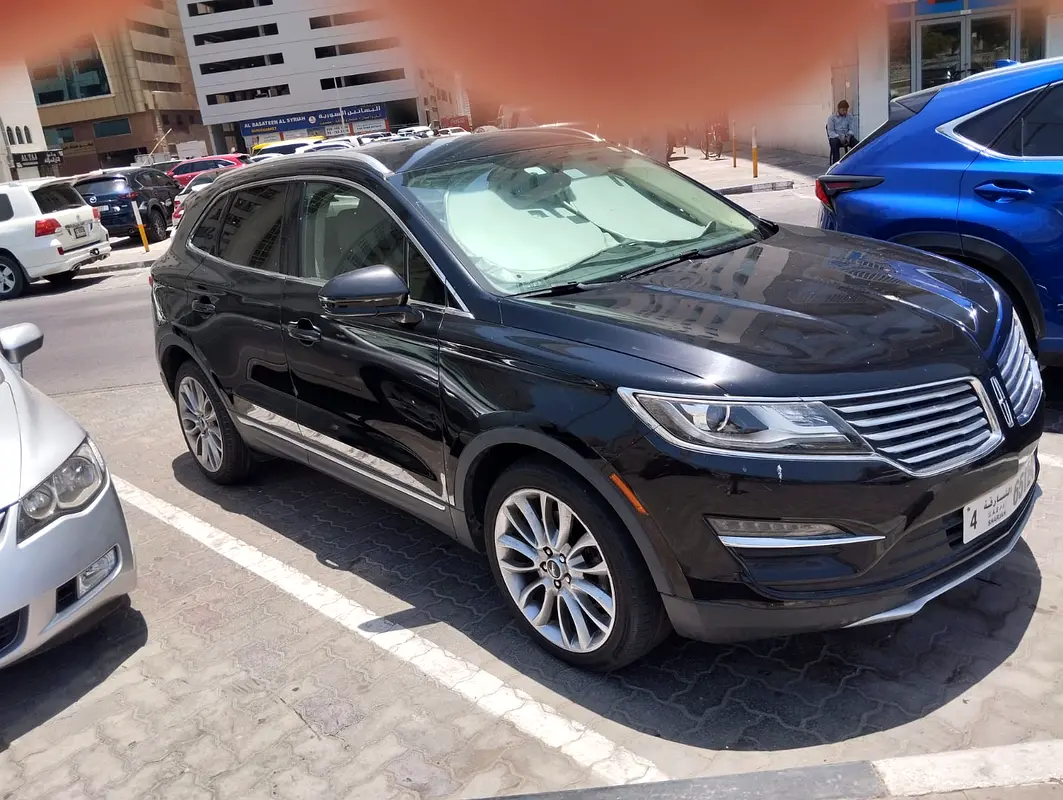 Lincoln MKC 2017 — photo 1 of 9