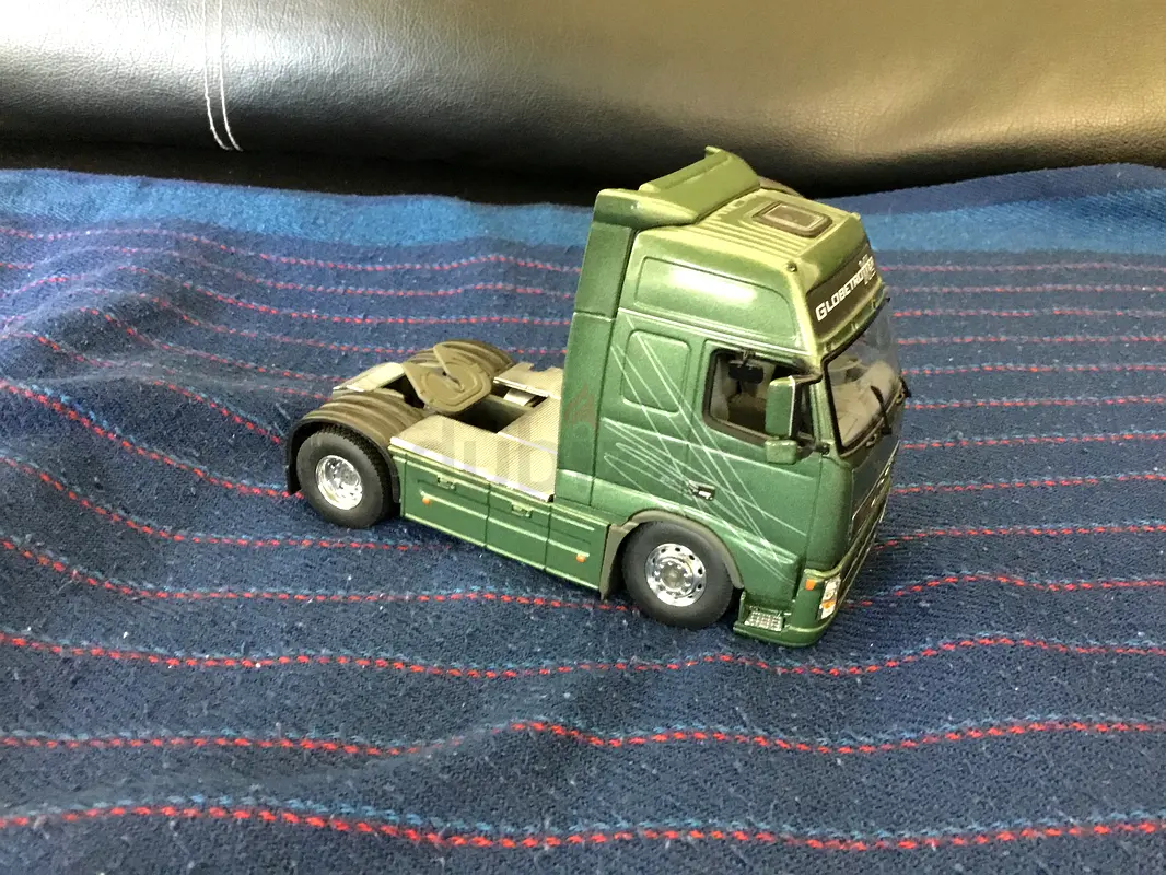 Classifieds: MotorArt 1:43 Volvo FH12 Globetrotter XL Die-Cast