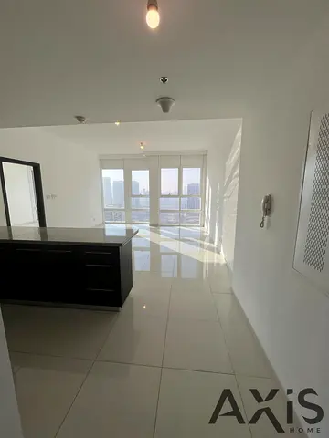 Stunning Unit | Modern Layout | Bright & Spacious