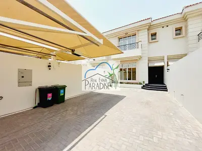available /Deluxe/super finish modern 4 bedroom 2 master / TV lounge/separate entrance- back lawn / fitted kitchen /1+2 parking space /rent in mirdif