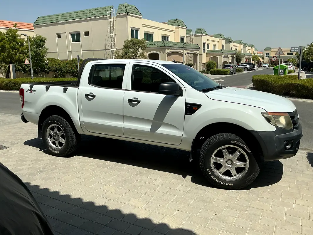 Ford Ranger 2012 — photo 1 of 12