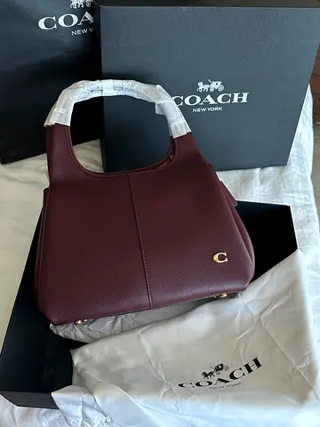 Coach lana shoulder bag (authentic)
