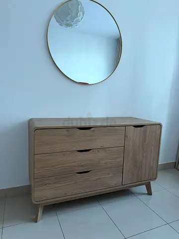 Nordica 3 drawers and 1 door dresser