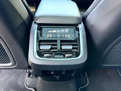 صورة مصغرة 19 لـ 2018 Volvo XC60