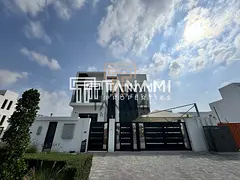 Vacant Double Row Spacious Villa High Quality