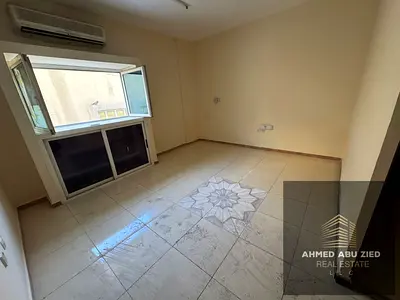 Beautiful studio in Al Qulayaah with prime location at Al Qulayaah and Al Nabba intersection, semi-