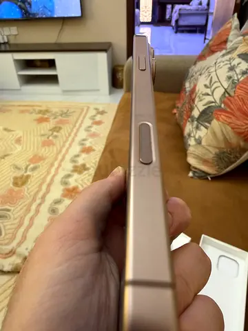 iPhone 16 pro max in perfect condition - gold, with box with 100% battery health