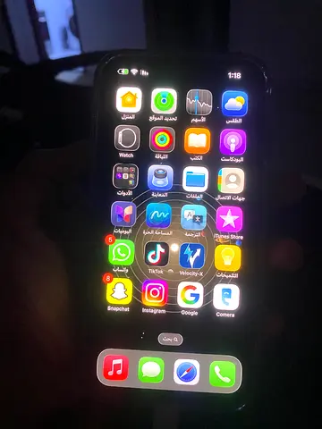 آيفون 11حاله ممتازه بطاريه 92مش مغير اي حاجه