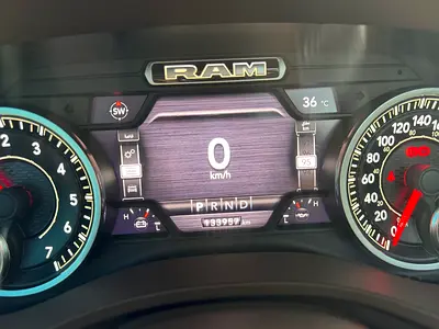 2021 RAM 1500 — миниатюра 17