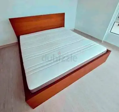 Ikea Malm bed with mattress queen size excellent condition