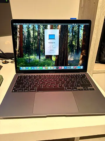 Apple MacBook Air 13-inch 2020 8GB (M1) - Space Gray, Very Good Condition - Pickup in JVC