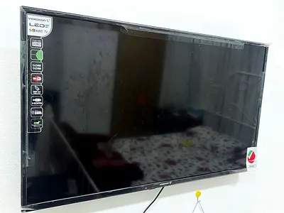 40 inch Smart TV for sale