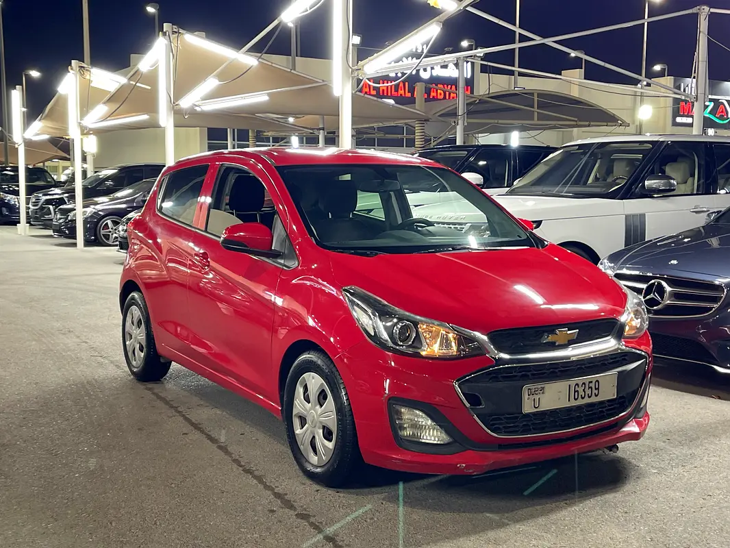 Chevrolet Spark 2020 — photo 1 of 12