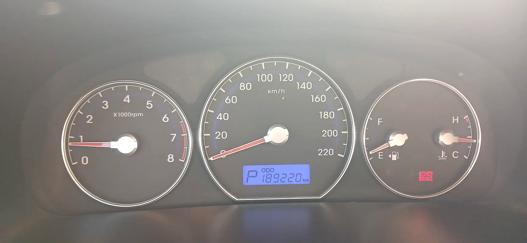 Hyundai Santa Fe 2011 — photo 1 of 5
