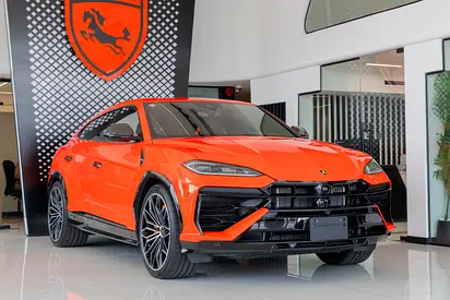 Lamborghini Urus SE | Slightly Used | 700 km | ARANCIO XANTO Color | 2025