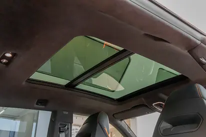 2025 Lamborghini URUS — миниатюра 13