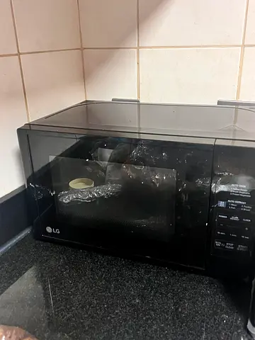 LG Countertop Microwave Oven - Good Working Condition