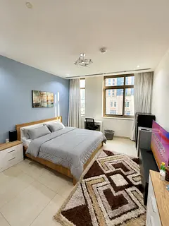 Cozy Room for female next to jbr 2 Tram